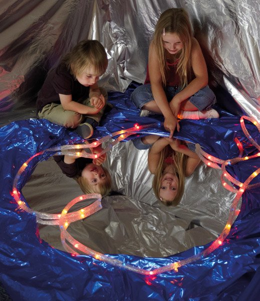 075-4240 Bezpieczne lustro do tacy aktywności http://www.sklep.educarium.pl/educarium.php?section=2&kategoria=30&p=1&subkategoria=2174&produkt=21340