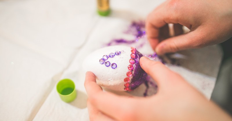 kolorowe pisanki w kwiatki